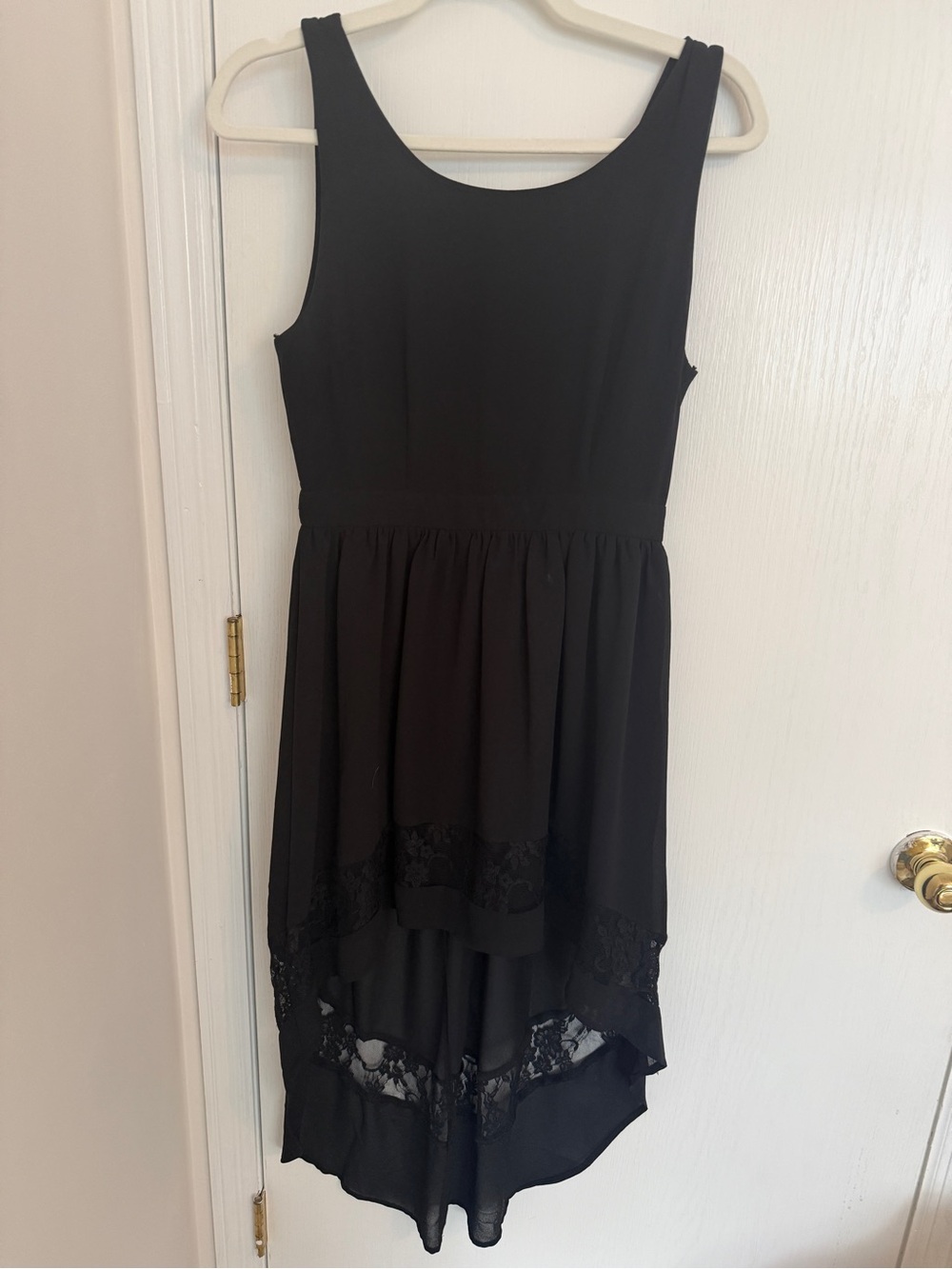 Forever 21 Black Sleeveless High-Low Dress with Lace Trim